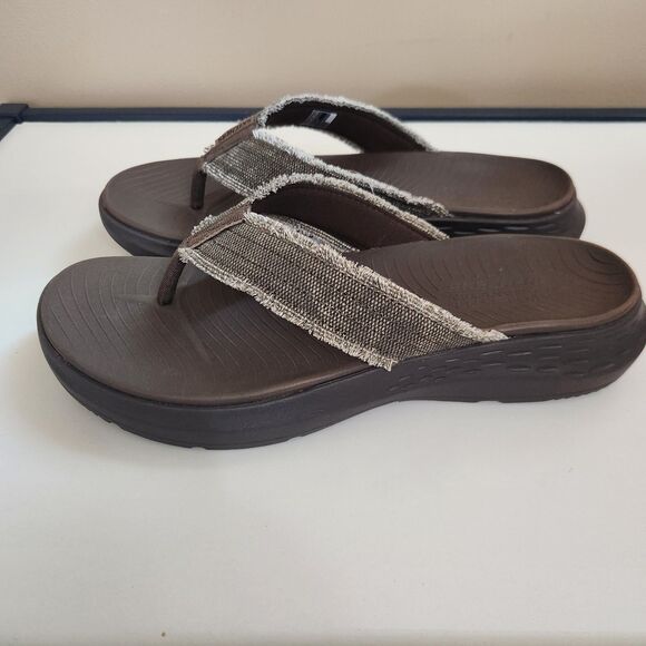 Skechers Relaxed Fit With Luxe Foam Chocolate Brown Men's Flip Flops Size 11 - Picture 6 of 11